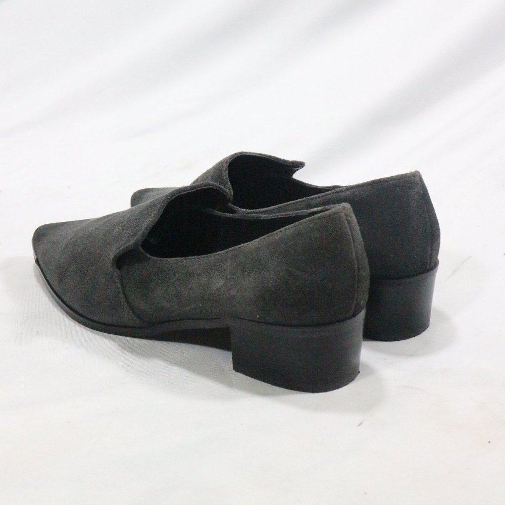 STEVE MADDEN Glenndda Gray Suede Point Toe Shoes - Picture 2 of 8